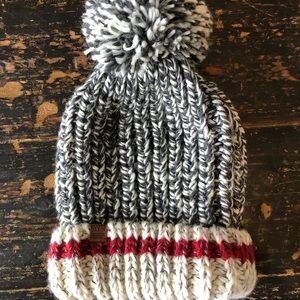 Roots Pom Pom beanie